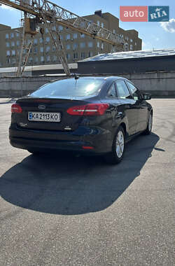 Седан Ford Focus 2017 в 