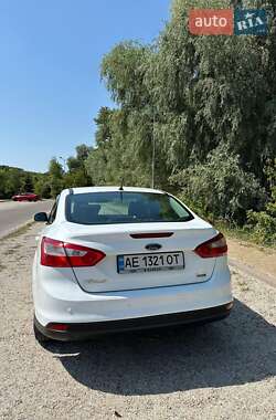 Седан Ford Focus 2013 в 