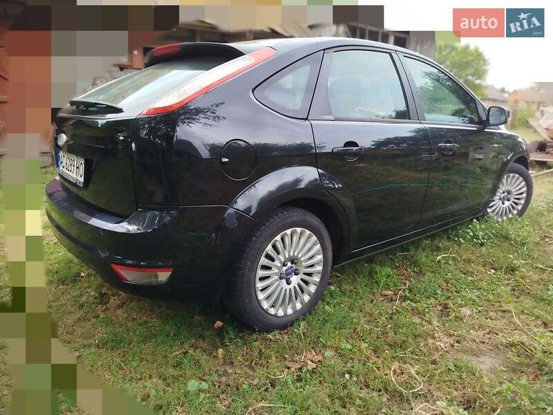 Хэтчбек Ford Focus 2008 в Луцке