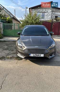 Седан Ford Focus 2017 в 