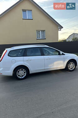 Универсал Ford Focus 2010 в 