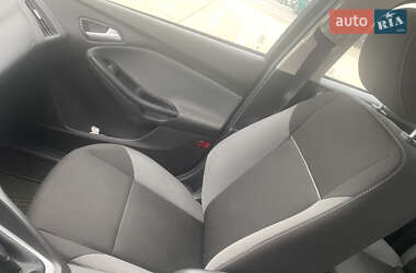 Седан Ford Focus 2013 в 