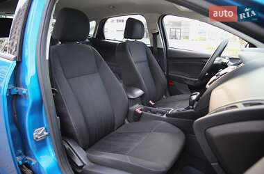 Хэтчбек Ford Focus 2016 в 