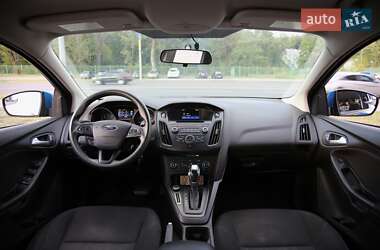 Хэтчбек Ford Focus 2016 в 