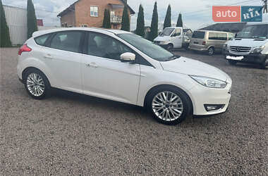 Хэтчбек Ford Focus 2017 в 