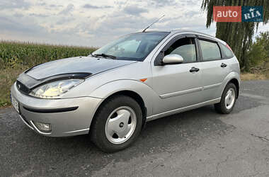 Хэтчбек Ford Focus 2004 в 
