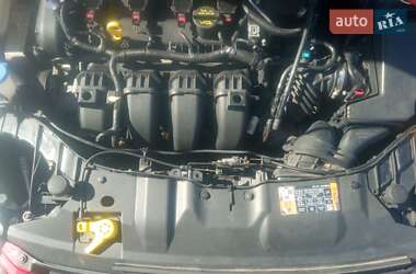 Седан Ford Focus 2014 в 