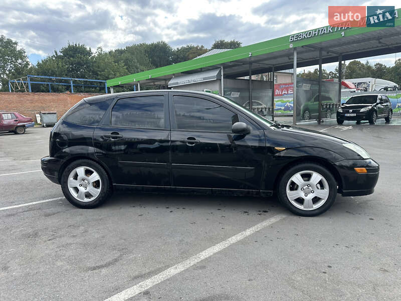 Хэтчбек Ford Focus 2004 в Виннице