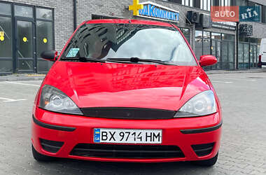 Хэтчбек Ford Focus 2000 в 