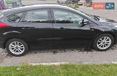 Хэтчбек Ford Focus 2015 в 