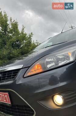 Универсал Ford Focus 2010 в 