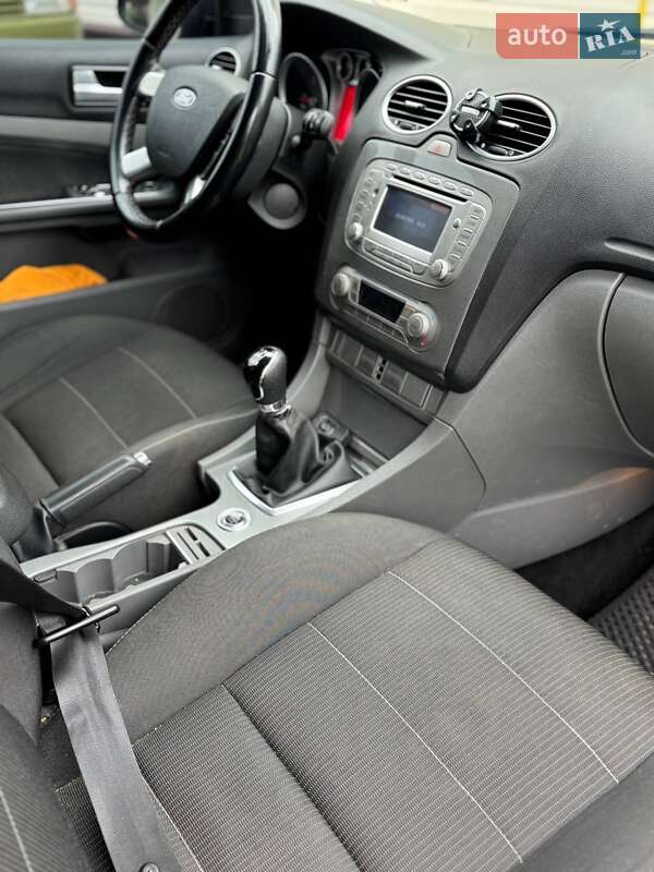 Универсал Ford Focus 2010 в Долине фото 16 Универсал Ford Focus 2010 в Долине