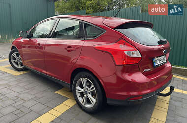 Хэтчбек Ford Focus 2014 в 