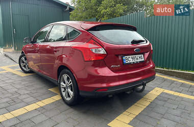 Хэтчбек Ford Focus 2014 в 