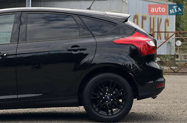 Хэтчбек Ford Focus 2014 в 