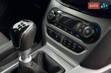 Хэтчбек Ford Focus 2014 в 