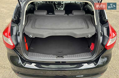 Хэтчбек Ford Focus 2014 в 