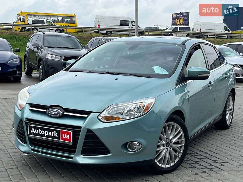Седан Ford Focus 2011 в 
