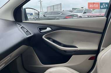 Седан Ford Focus 2011 в 