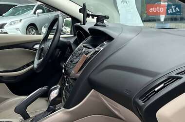 Седан Ford Focus 2011 в 