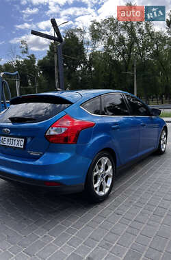 Хэтчбек Ford Focus 2014 в 