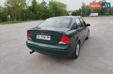 Седан Ford Focus 2000 в 