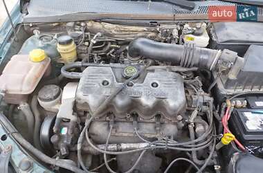 Седан Ford Focus 2000 в 