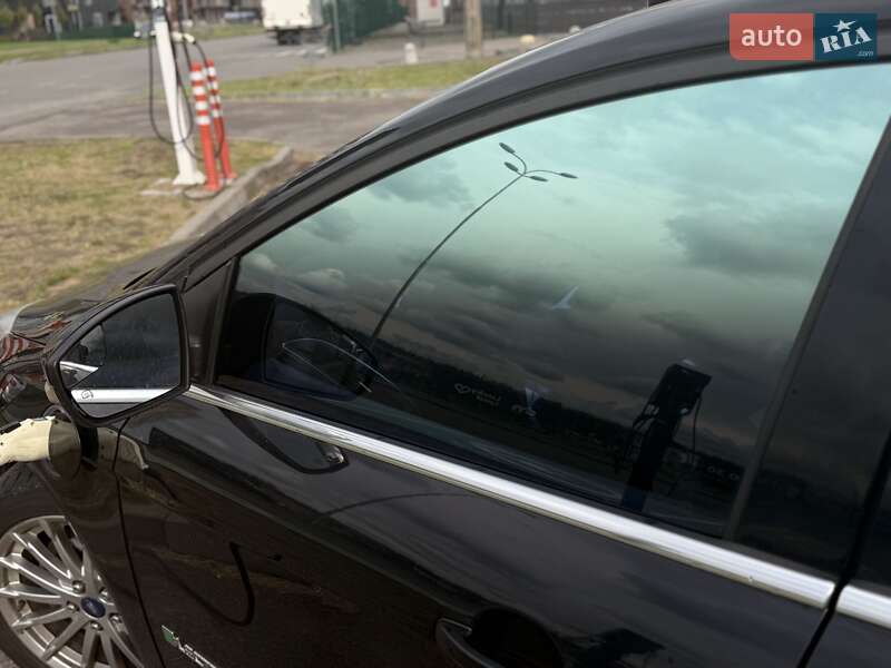 Хэтчбек Ford Focus 2013 в Киеве