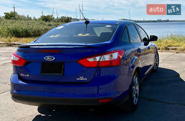 Седан Ford Focus 2012 в 