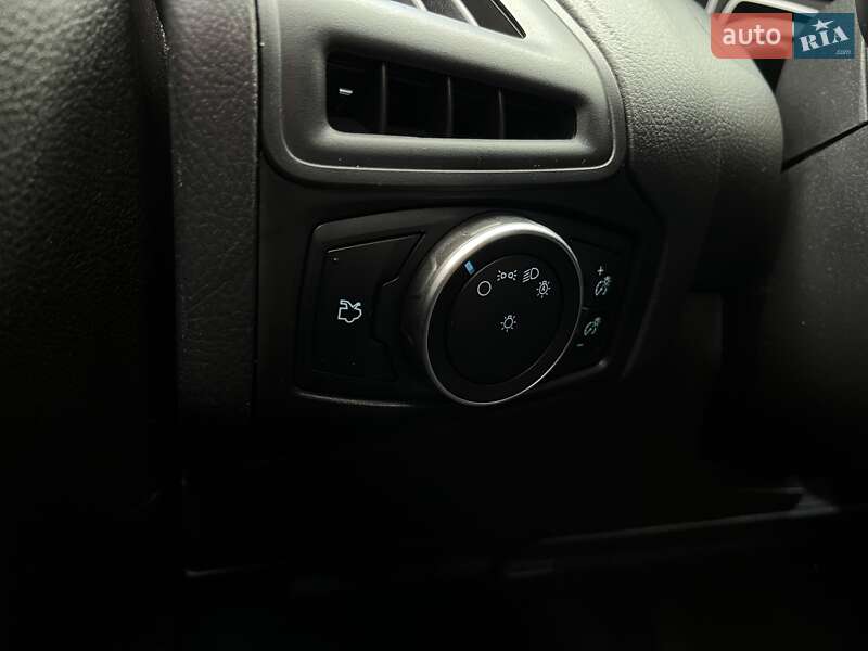 Седан Ford Focus 2016 в Харькове