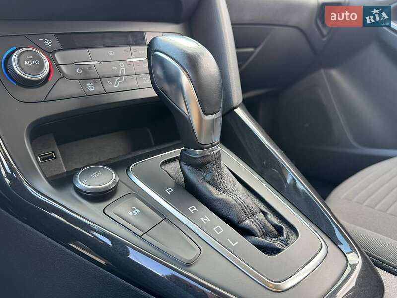 Хэтчбек Ford Focus 2017 в Киеве
