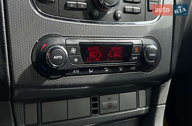 Хэтчбек Ford Focus 2010 в 