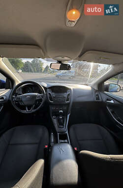 Хэтчбек Ford Focus 2015 в 