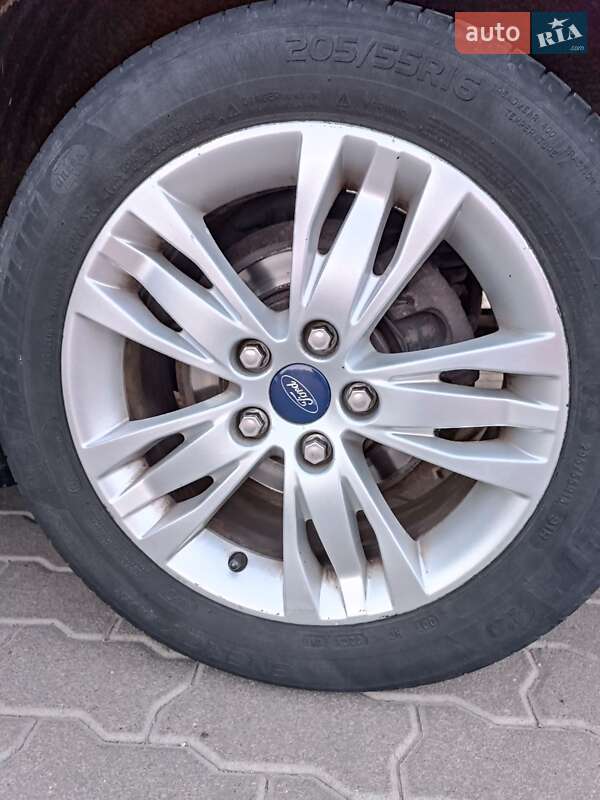 Универсал Ford Focus 2012 в Калуше