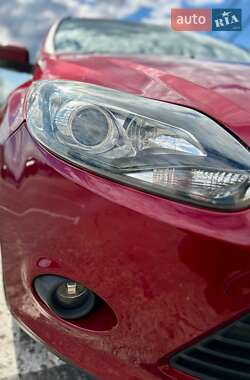 Седан Ford Focus 2014 в 