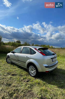 Хэтчбек Ford Focus 2007 в 