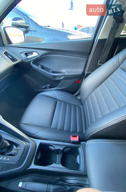 Хэтчбек Ford Focus 2016 в 