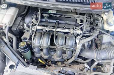 Универсал Ford Focus 2005 в  фото 7 Универсал Ford Focus 2005 в