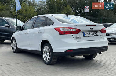 Седан Ford Focus 2012 в 