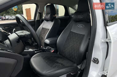 Седан Ford Focus 2012 в 