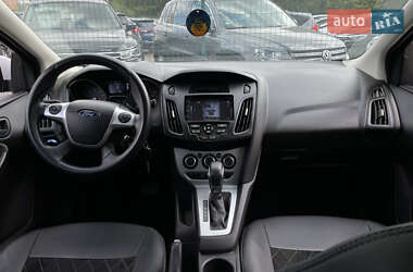 Седан Ford Focus 2012 в 