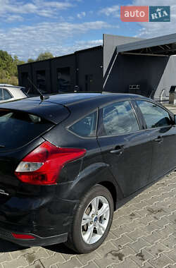 Хэтчбек Ford Focus 2014 в 