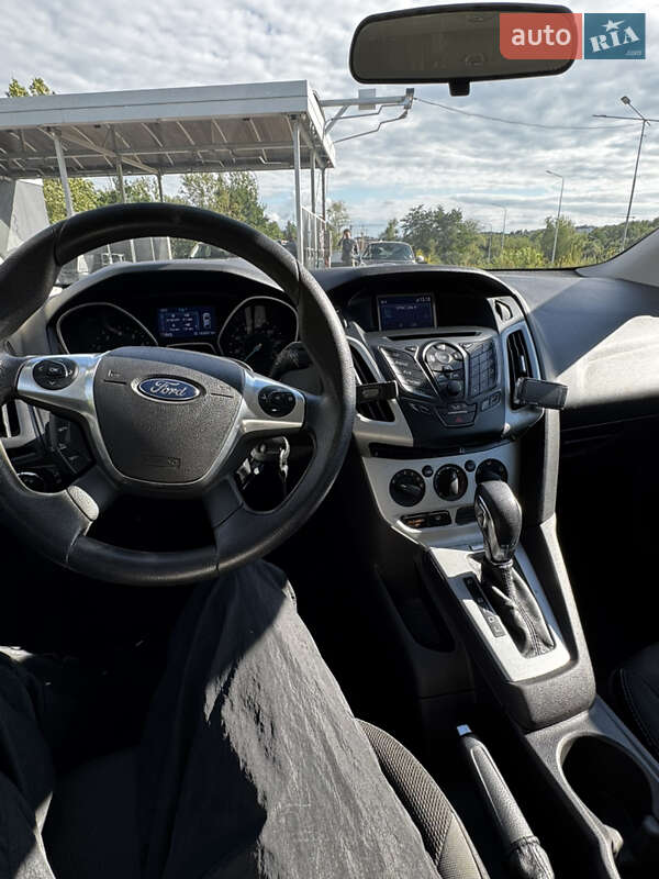 Хэтчбек Ford Focus 2014 в Львове фото 19 Хэтчбек Ford Focus 2014 в Львове