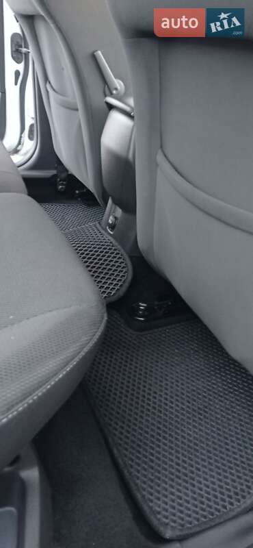 Универсал Ford Focus 2013 в Калиновке фото 15 Универсал Ford Focus 2013 в Калиновке