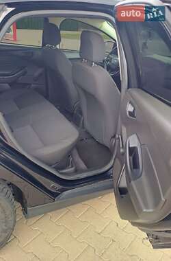 Седан Ford Focus 2015 в 