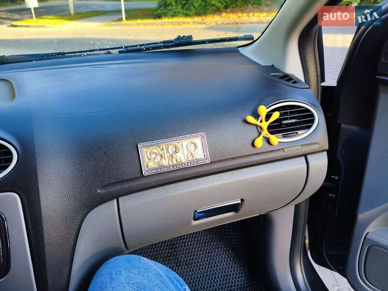Универсал Ford Focus 2010 в Львове