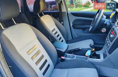Универсал Ford Focus 2010 в 