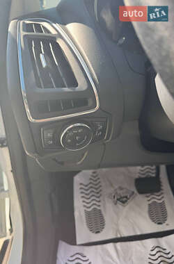 Универсал Ford Focus 2013 в 