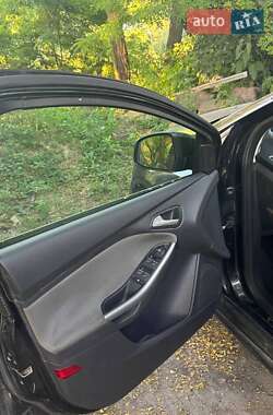 Универсал Ford Focus 2012 в 