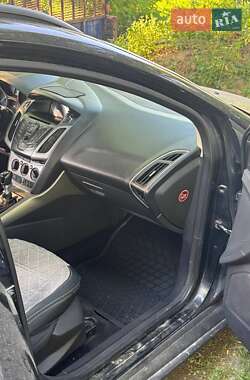 Универсал Ford Focus 2012 в 